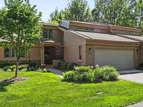 507 Woodgrove Dr Unit 31, Ann Arbor, MI 48103