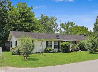 107 E Highland Ave, Malvern, AR 72104