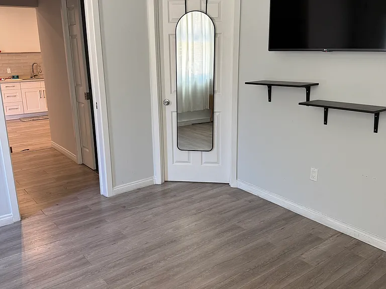 12642 Martha St — Photo 13