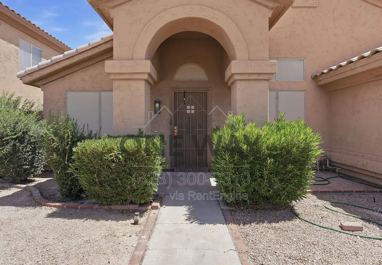 3 bed, 2.0 bath, 1833 sqft, $2,395 — Photo 4