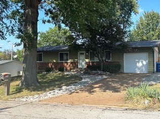 771 Woodward Dr, Saint Louis, MO