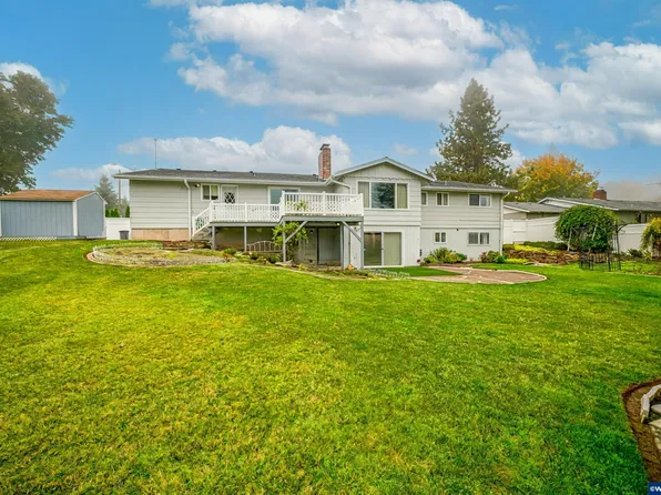 810 22nd Ave NW, Salem, OR 97304