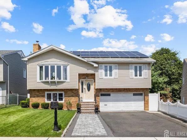 27 Coppola Ct, Clifton, NJ 07013