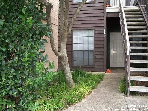 1st image of 8655 SE Datapoint Dr 307 #307
