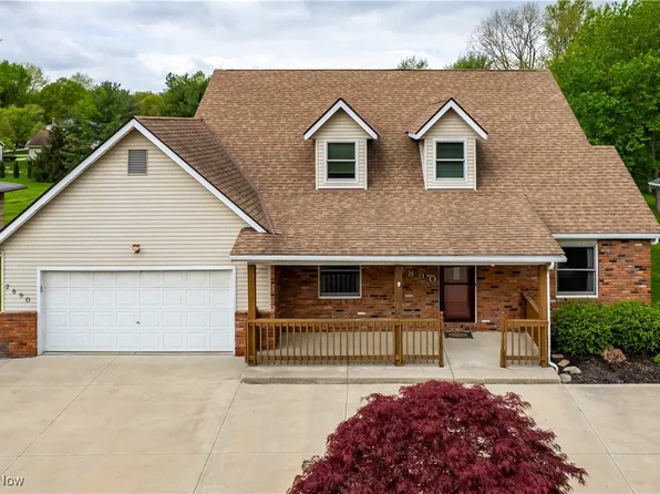 2890 Canterbury Rd, Westlake, OH 44145