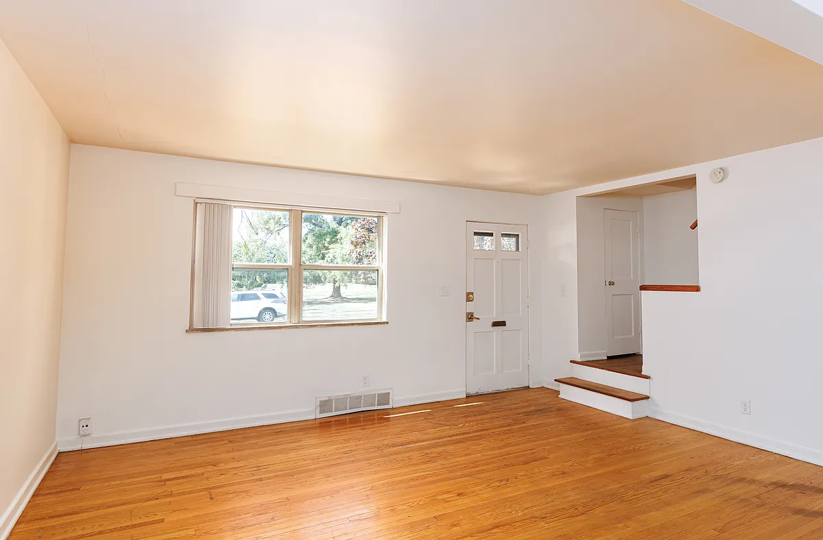 Building Photo - Amber Square Townhomes