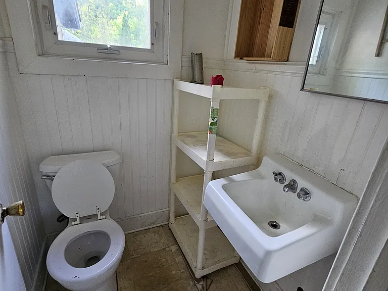 1211 River Rd #1 — Photo 8