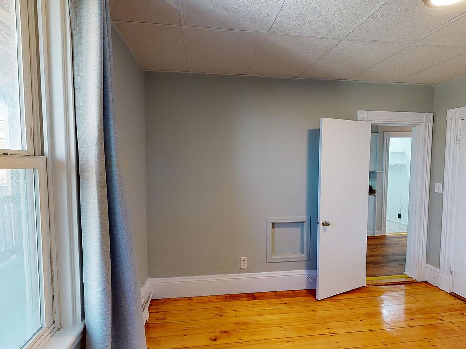 1st image of 823 Dorchester Ave #3L