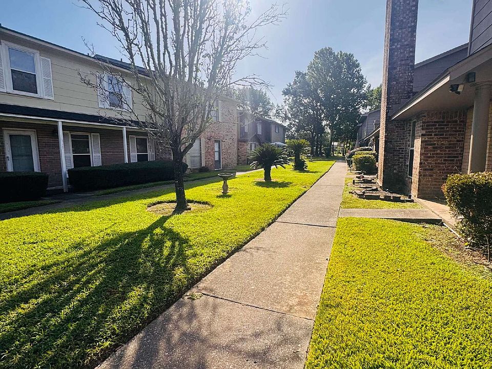 1st image of 331 Pinchback Rd
