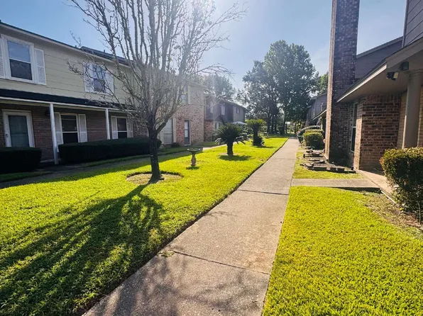 331 Pinchback Rd, Beaumont, TX 77707