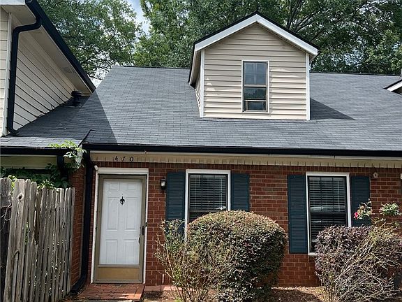 2nd image of 470 Huntington Road #5