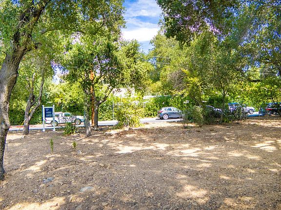 5th image of 110 Johnson Ave Lot 1