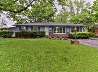 602 E Sunnycrest Ct, Urbana, IL