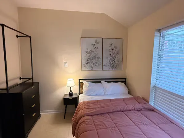 7242 Fox Hall Ln Room 8, Humble, TX 77338