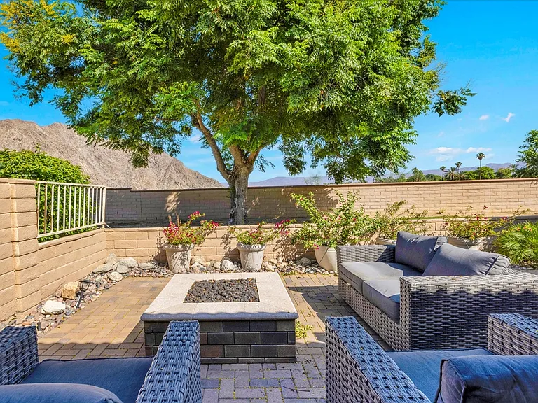 48137 Vista Cielo — Photo 36