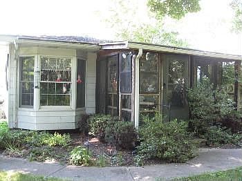 2nd image of 333 Lucy St