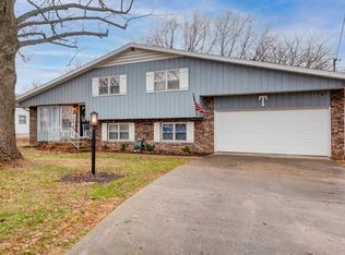 3319 N Delaware Ave, Springfield, MO 65803