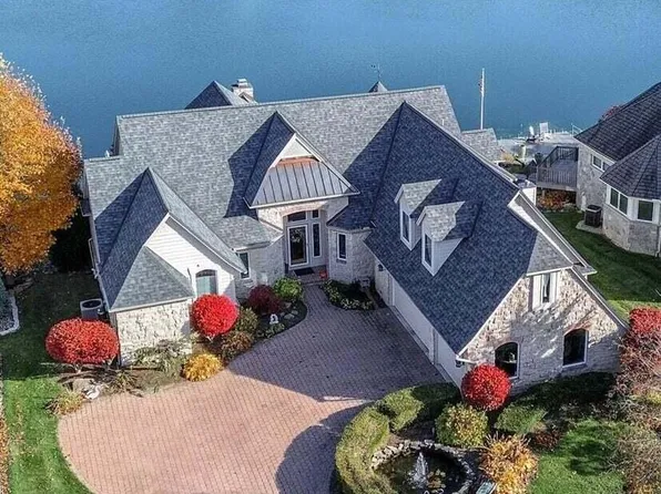 3209 Deep Water Ln, Maumee, OH 43537