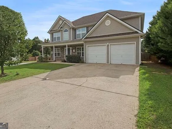 251 Millstone Dr, Hampton, GA 30228