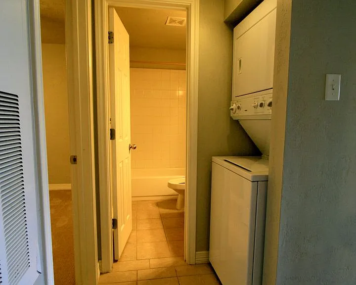 704 Gaytha Cir — Photo 6