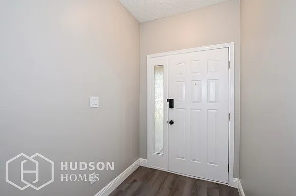 11220 Huxley Ave — Photo 2
