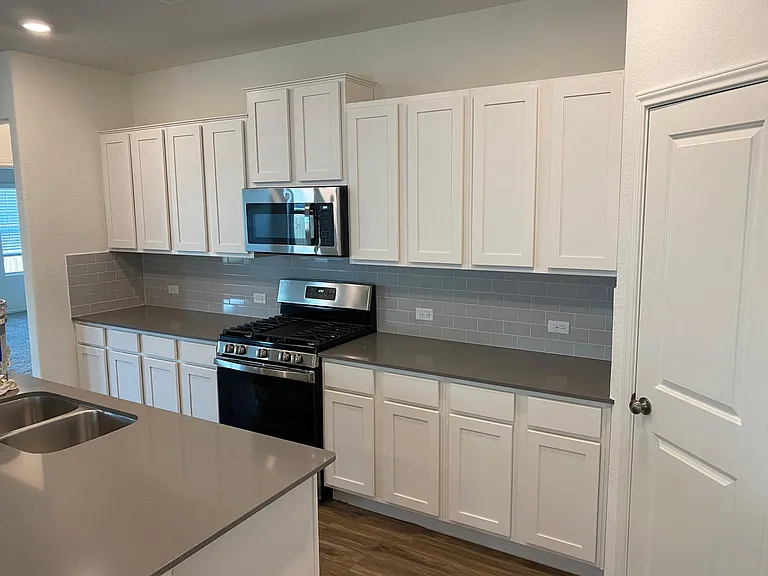21409 Wilmiller Ln — Photo 10