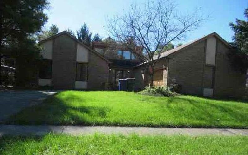 1st image of 5469 Moccasin Dr
