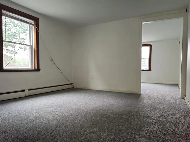 916 Middle St #9 — Photo 5