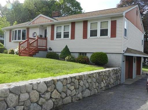 2nd image of 204 Essex St