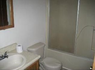 849 Deanna Ct, Radcliff, KY 40160