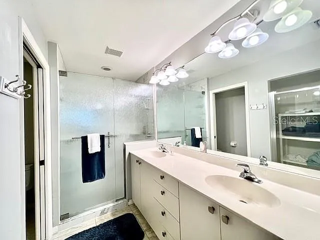 2060 Matecumbe Key Rd #2102 — Photo 23