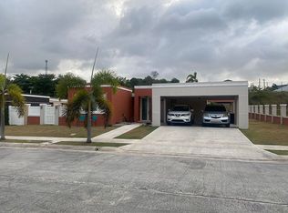 20 Calle Yagrumo, Vega Baja, PR 00693