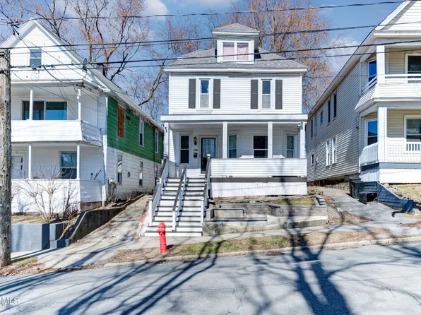 215 Elm Street, Schenectady, NY 12304