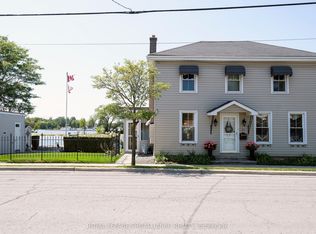 70 S Front St, Quinte West, ON K8V 4N4