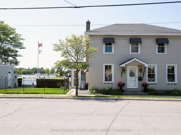 70 S Front St, Quinte West, ON K8V 4N4