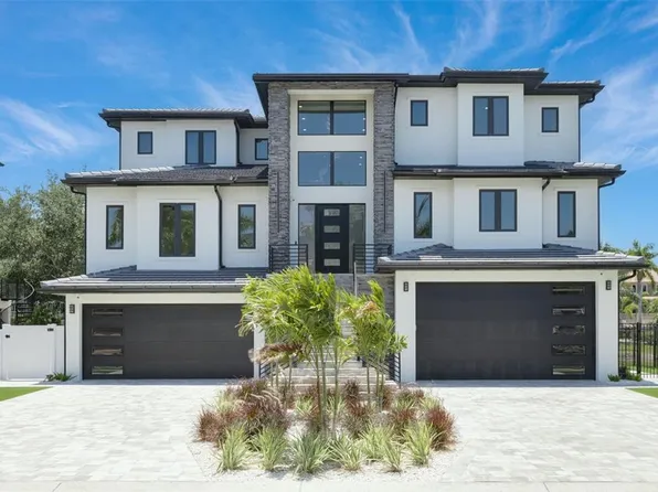 6012 Kipps Colony Dr E, Gulfport, FL 33707