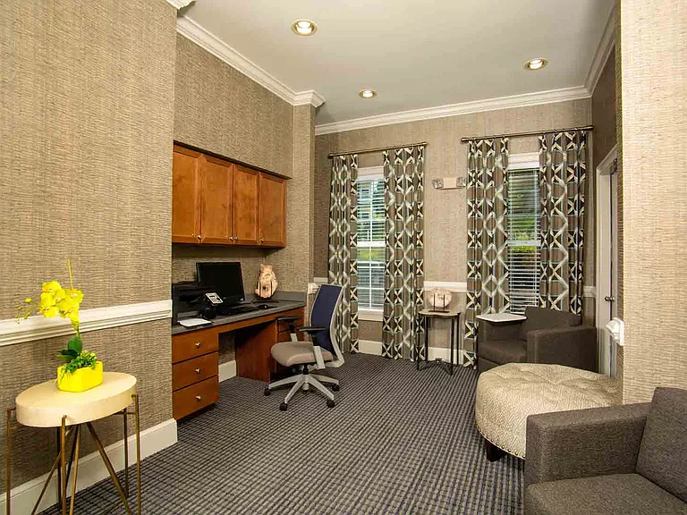 Resident lounge with business center