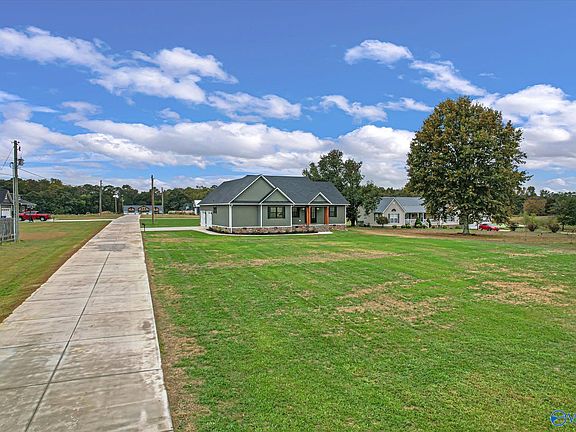 5th image of 2417 Oak Dr