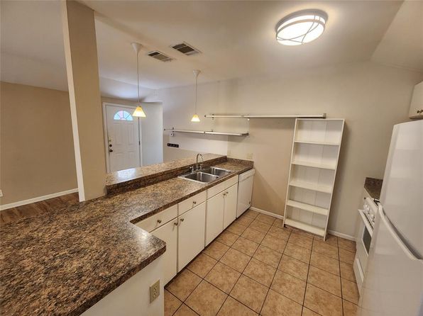 608 1/2 Genard St #608A