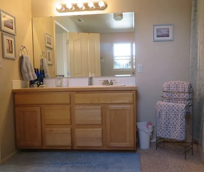 17553 N Chouteau Ave — Photo 12