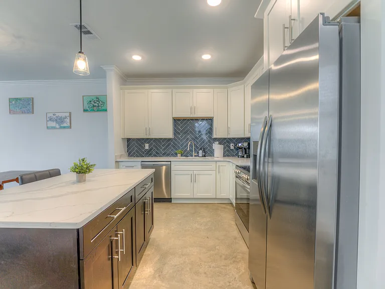 1030 Forrest Ave #1030 — Photo 9