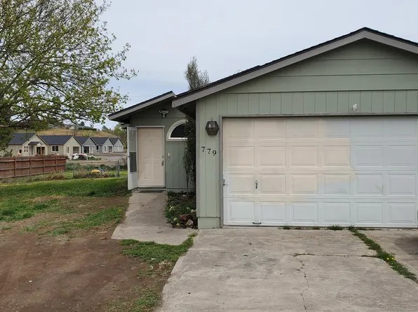 779 NE Lakeside Dr, Madras, OR 97741