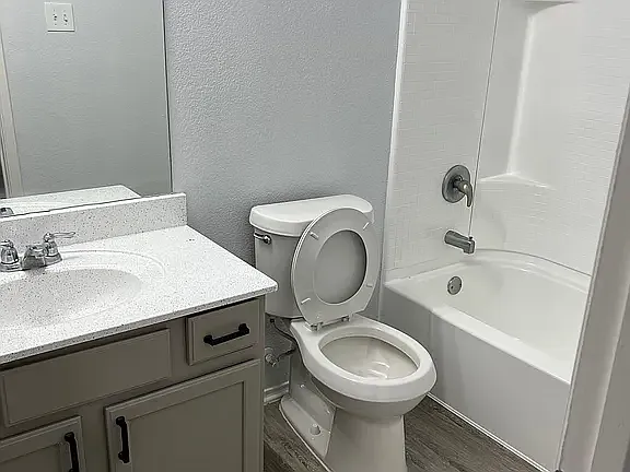 1417 Nicholas Dr — Photo 14