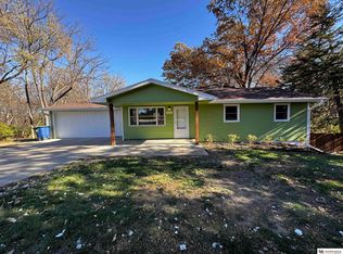 7635 N 57th St, Omaha, NE 68152