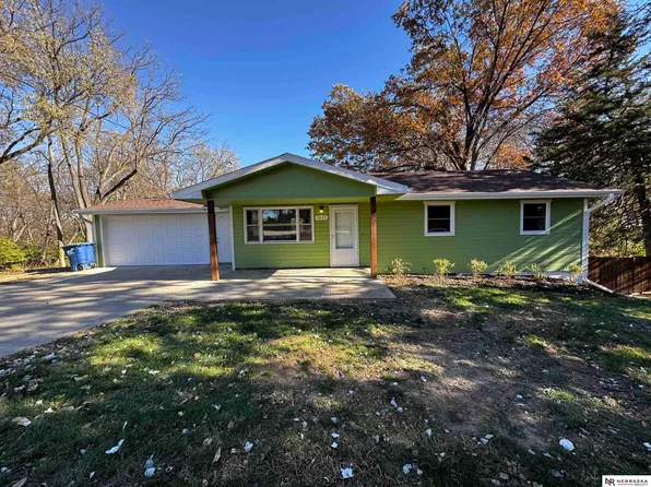 7635 N 57th St, Omaha, NE 68152