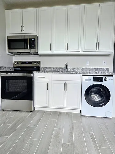 4656 SW Lassiter Ter #1 Photo 1