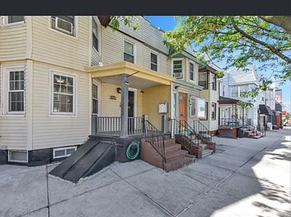 6408 Metropolitan Ave, Flushing, NY 11379