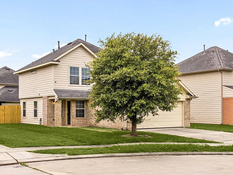 21415 Partha Way — Photo 32