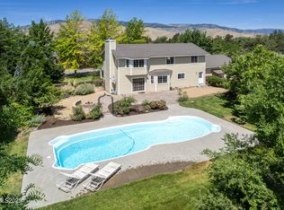 4221 Hillview Dr, Carson City, NV 89701
