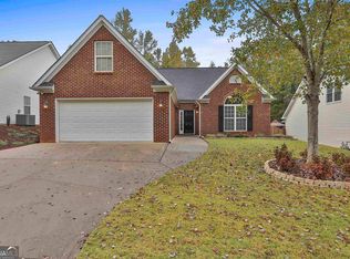 77 Parks Pl, Sharpsburg, GA 30277